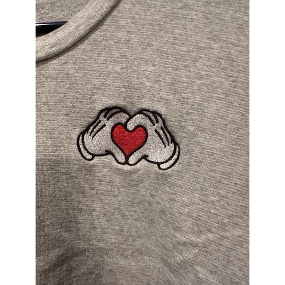 Disney Women Pride Mickey Mouse Glove Heart Gray Short Sleeve T-Shirt M 2XL - Picture 2 of 5